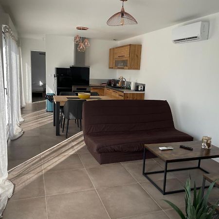 Maison Fleurs De Lys, Climatisee, Wifi Et Parking Privee Gratuit, Lave-Linge, Vernon Giverny Eksteriør bilde